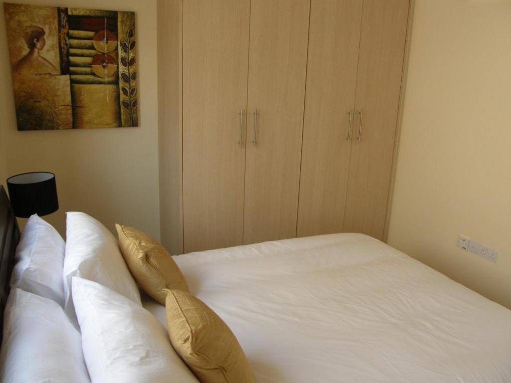 Kronos Holiday Apartments Паралимни Стая снимка